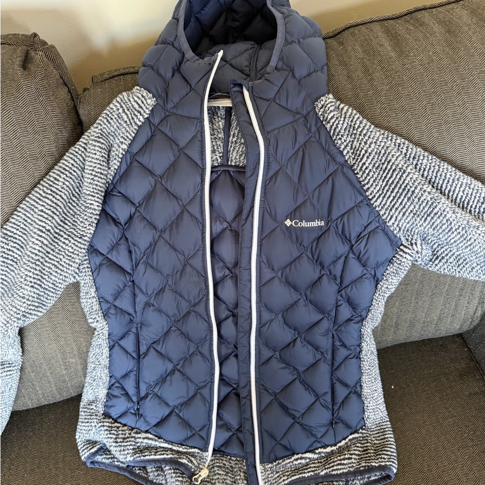 Columbia Black Quilted Jacket with Heather Gray Sherpa Lining